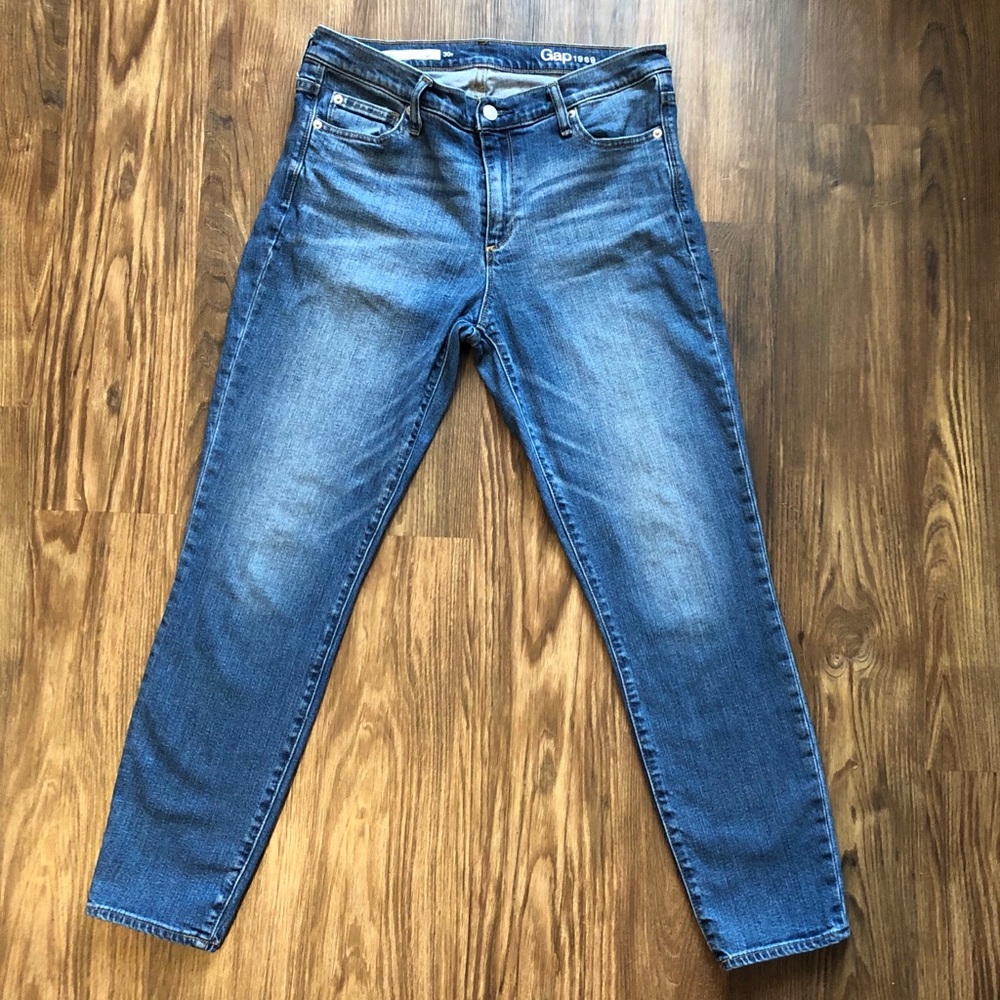 Gap True Skinny Ankle Jeans
